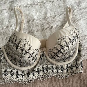 Victorias Secret 34 C Body by Victoria Bra